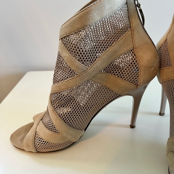 Guess Leather & Mesh heels Size 6 1/2 - Picture 2 of 7
